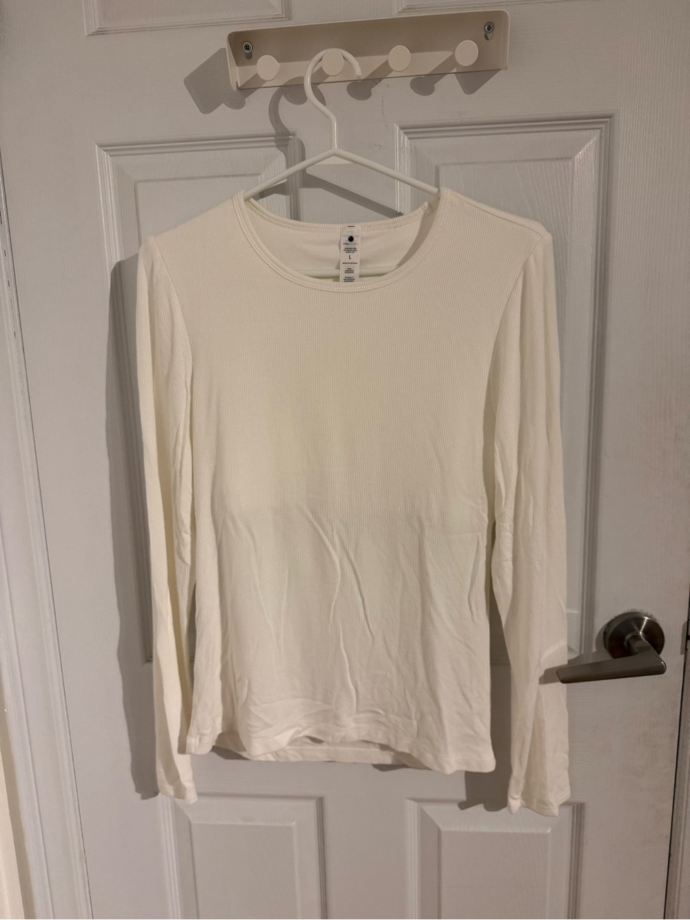 Yogalicious Long-Sleeve Ribbed Crewneck Top - off white- with in er band- Size L